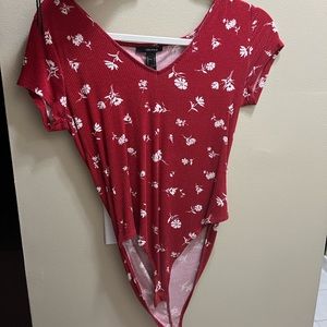 Forever 21 Red & White flowers bodysuit